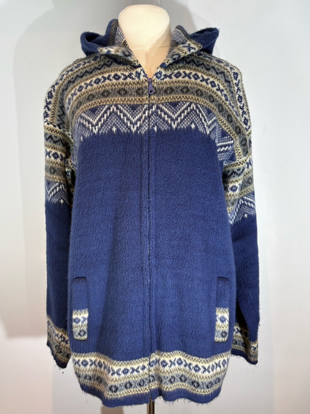 Yari Artesanias Ecuador 100% Wool Fair Isle Hooded Jacket XL